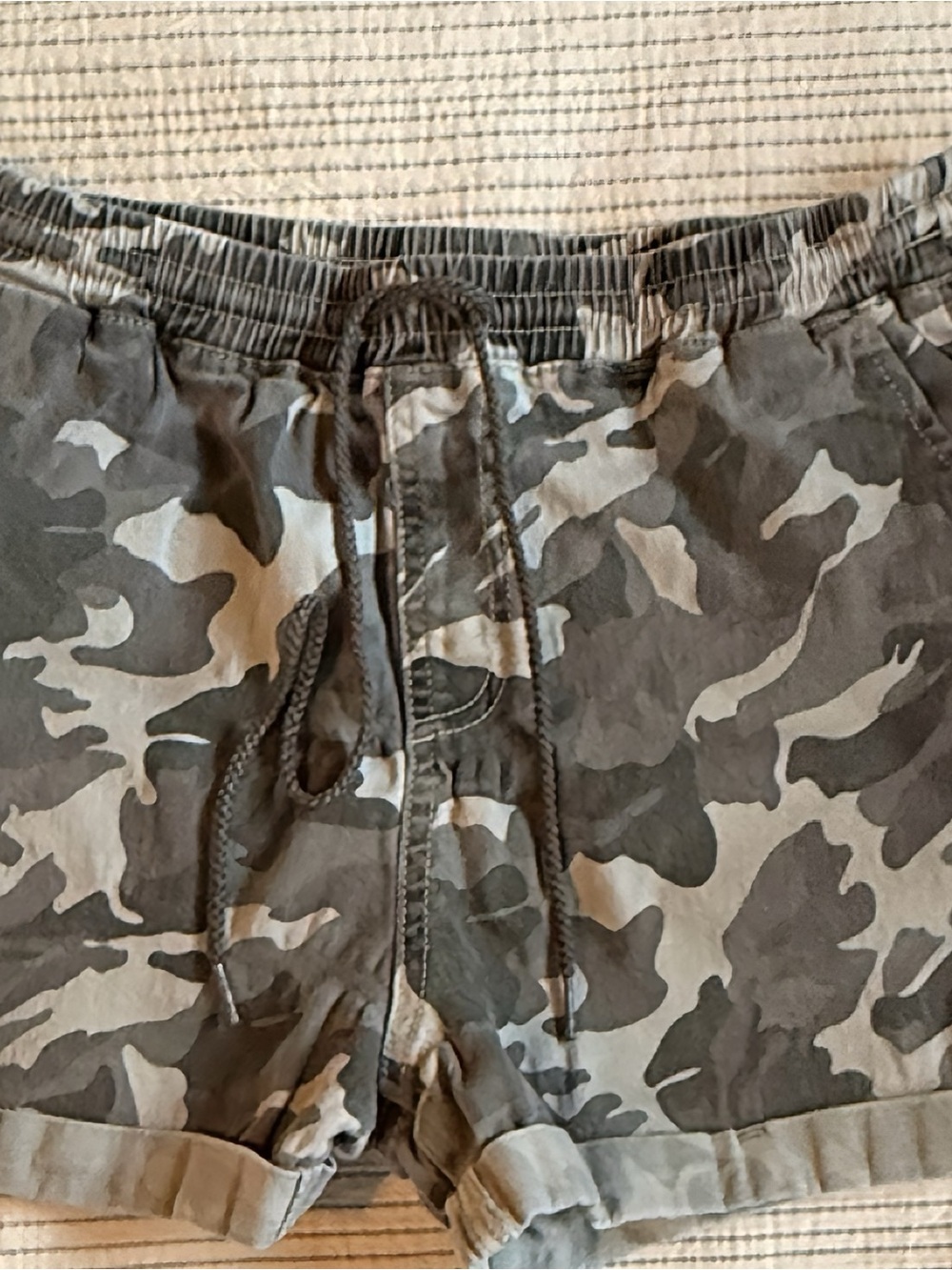 YMI Women's Camo Drawstring Athletic Shorts - Green & White